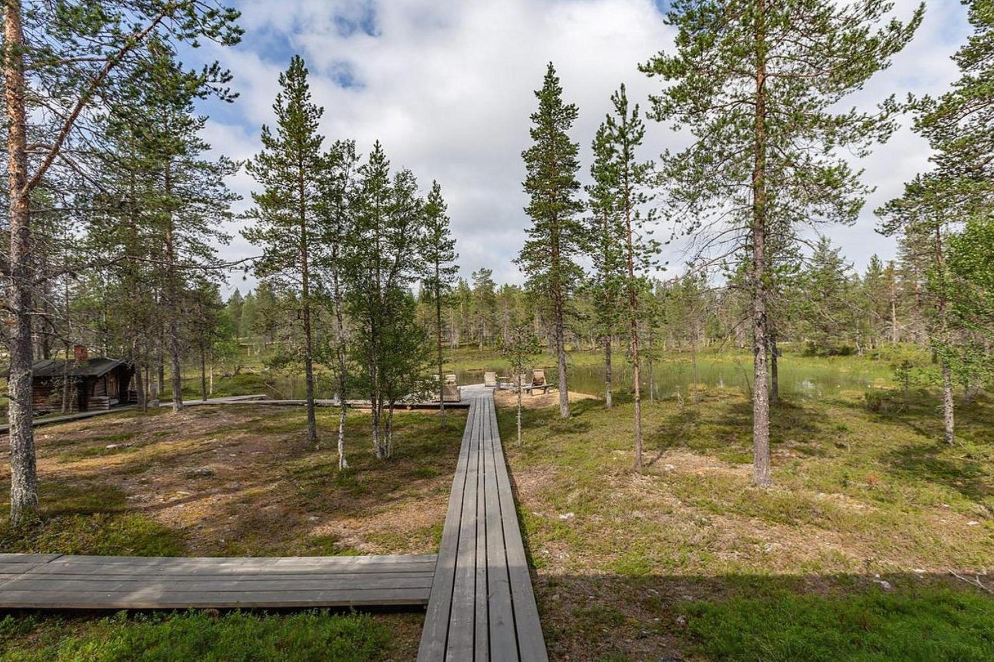 Kuukkeli Log Houses Villa Aurora "Pupula" サーリセルカ エクステリア 写真