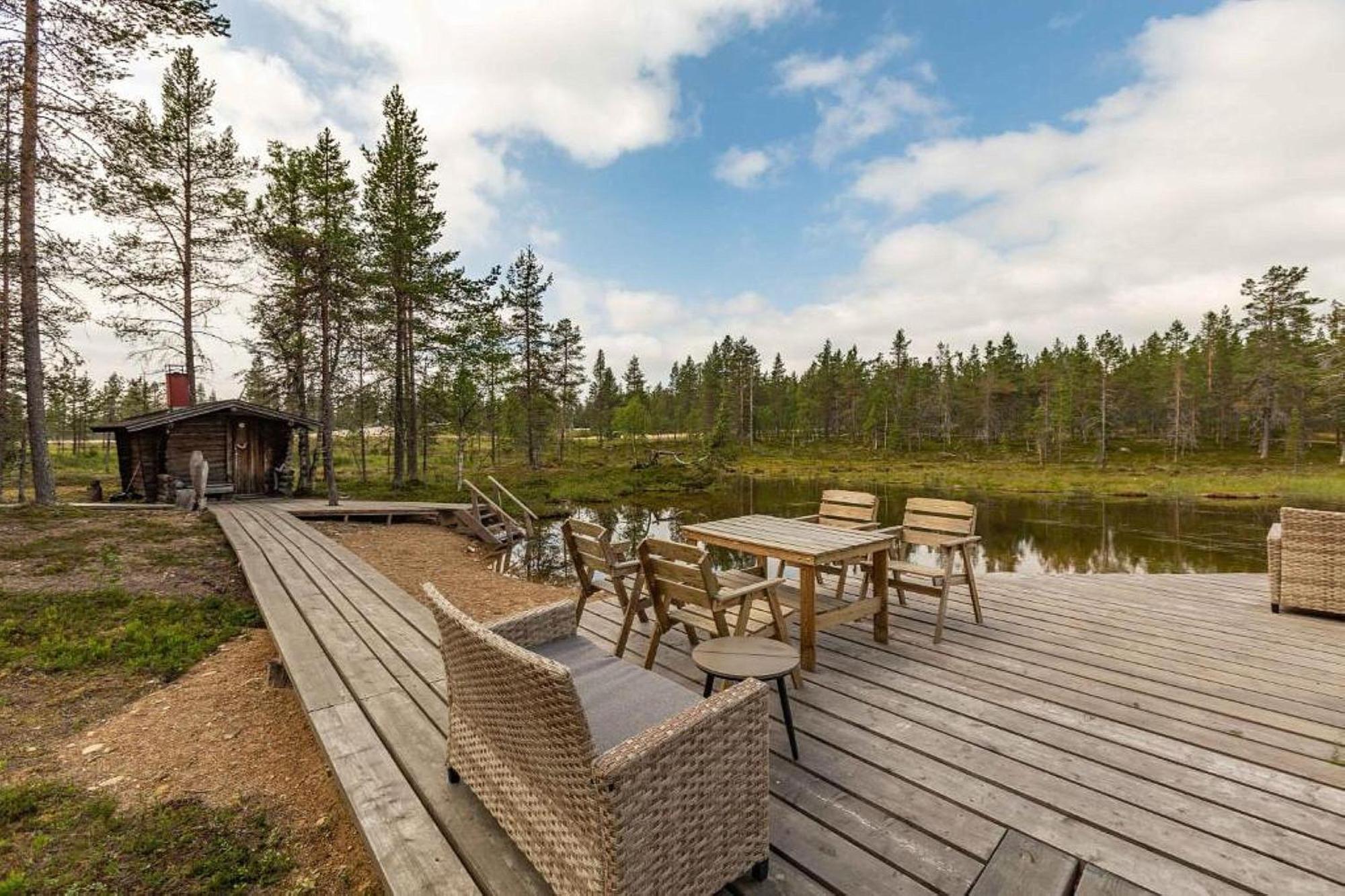 Kuukkeli Log Houses Villa Aurora "Pupula" サーリセルカ エクステリア 写真