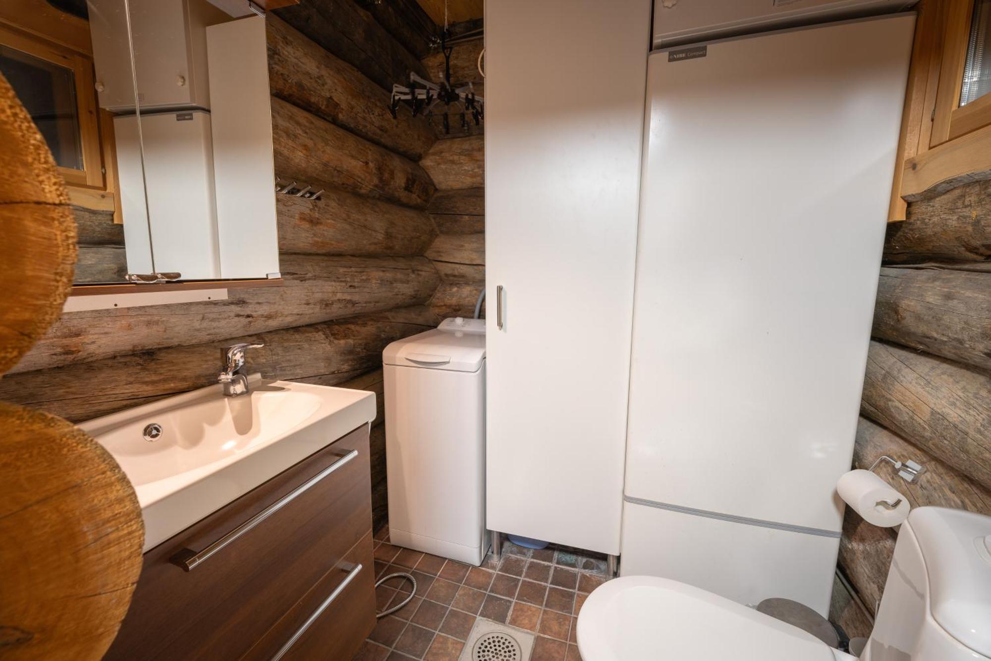 Kuukkeli Log Houses Villa Aurora "Pupula" サーリセルカ エクステリア 写真